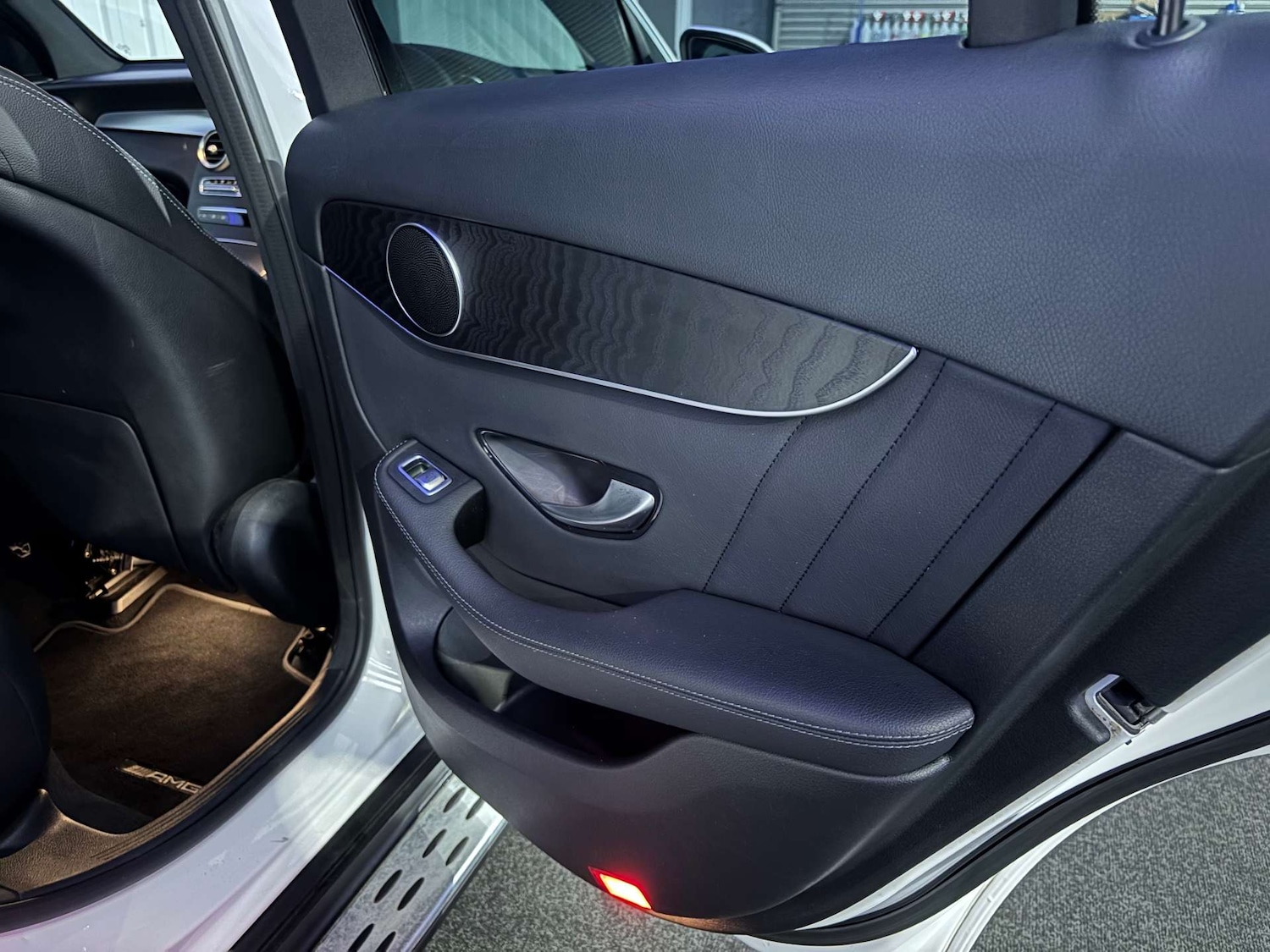 Used Mercedes-Benz GLC 2019 for sale - 76602151: Photo 42