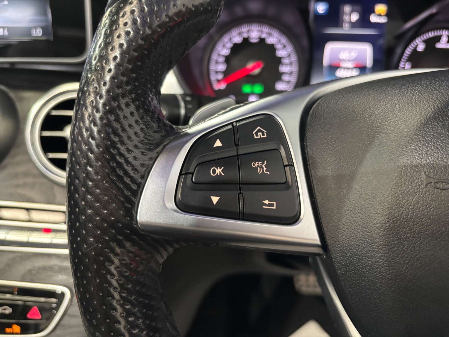 Used Mercedes-Benz C Class 2017 for sale - 76601161: Photo 63