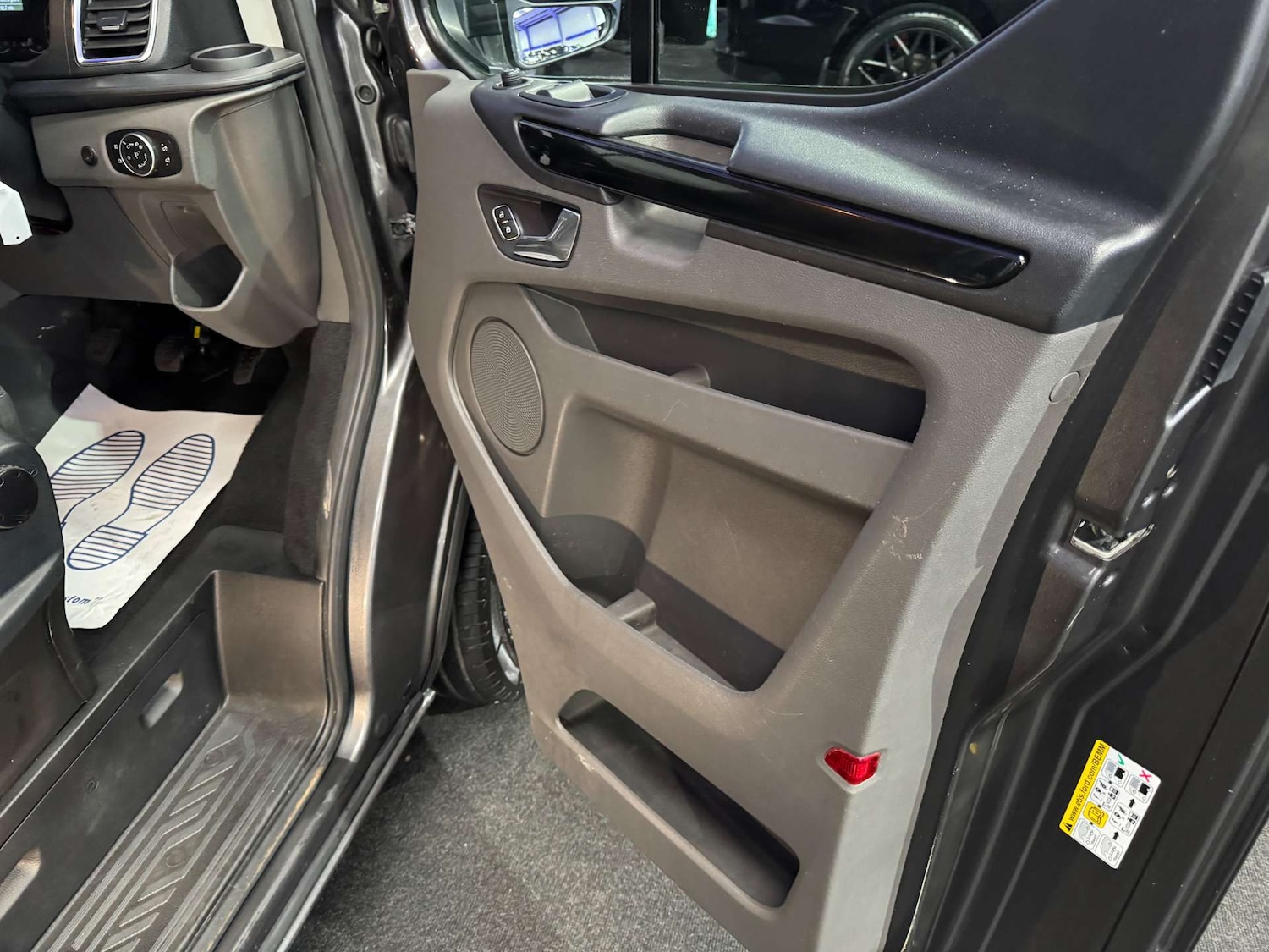 Used Ford Transit Custom 2020 for sale - 76884360: Photo 48