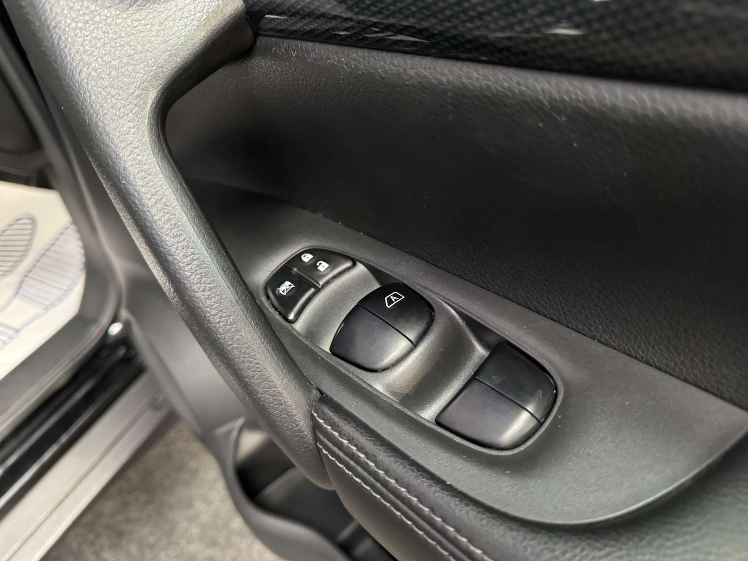 Used Nissan X-Trail 2017 for sale - 77720544: Photo 50