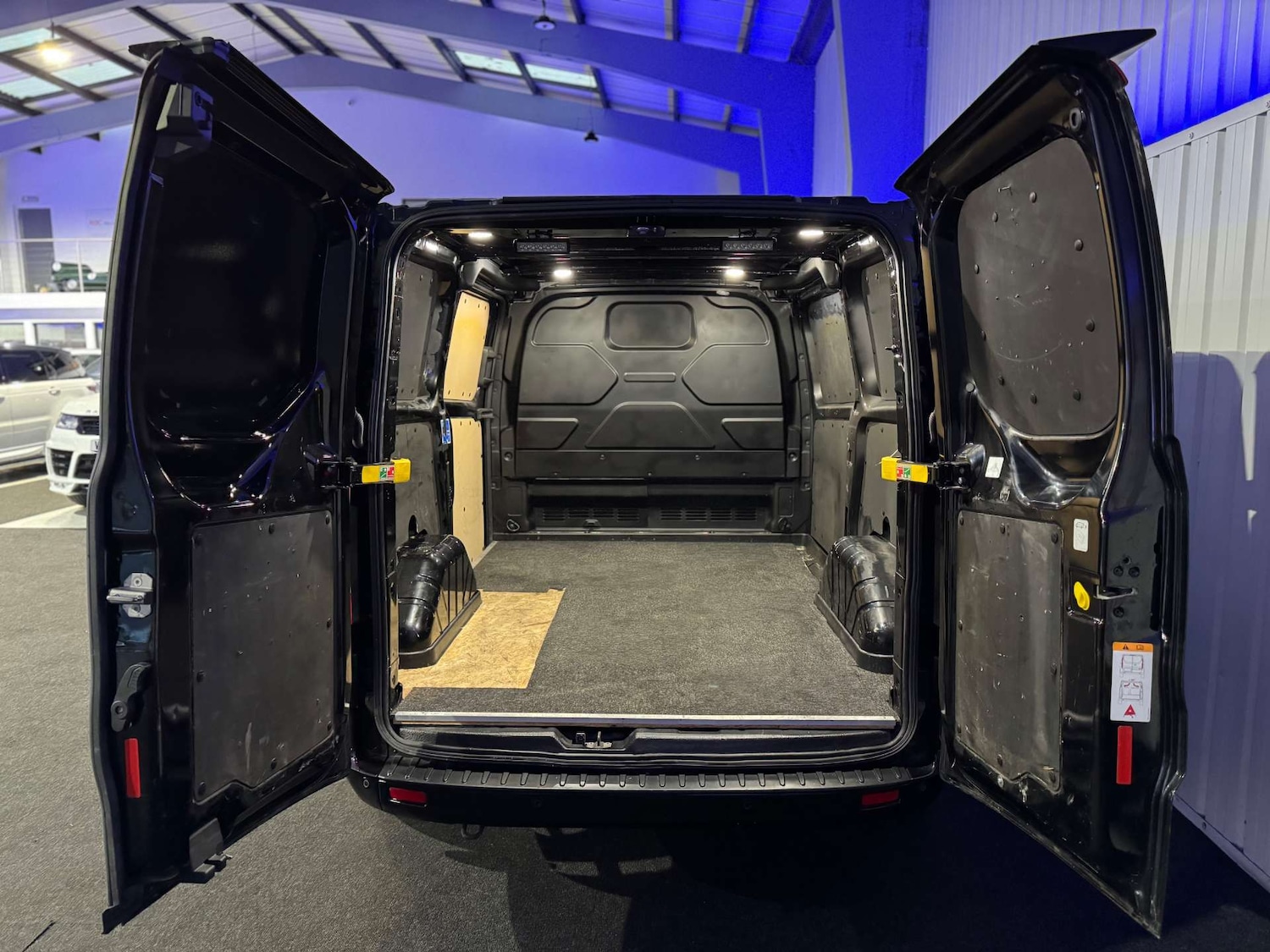 Used Ford Transit Custom 2022 for sale - 76894479: Photo 18