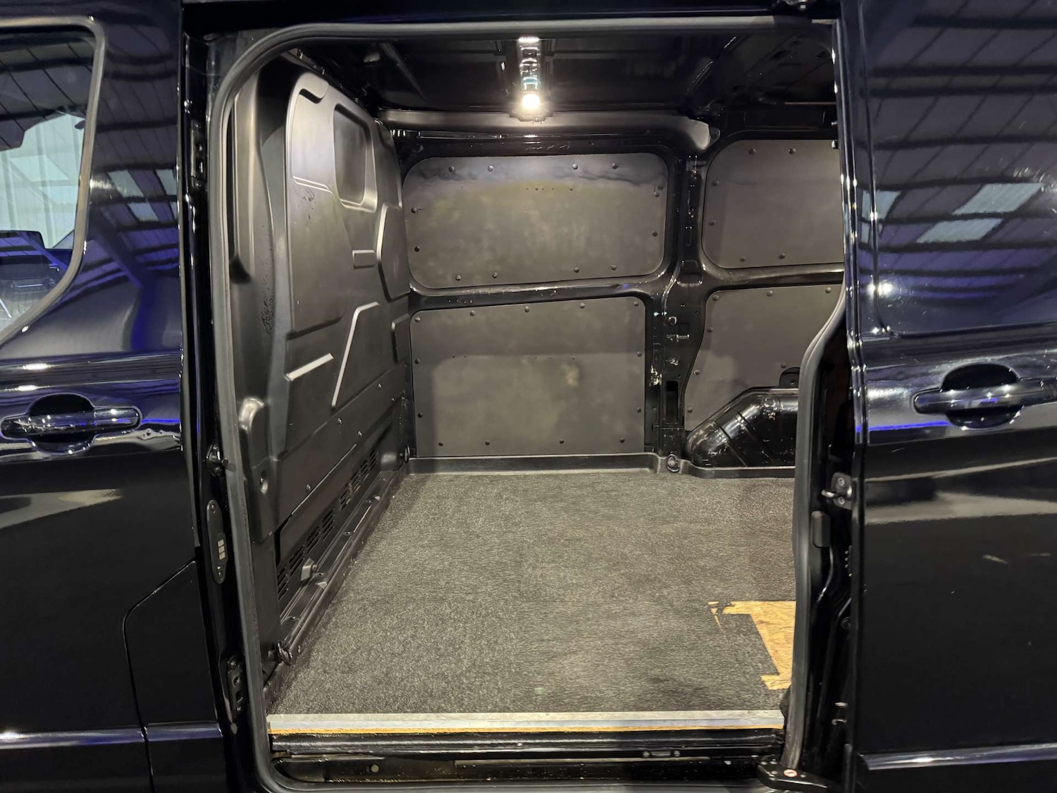 Used Ford Transit Custom 2022 for sale - 76894479: Photo 32