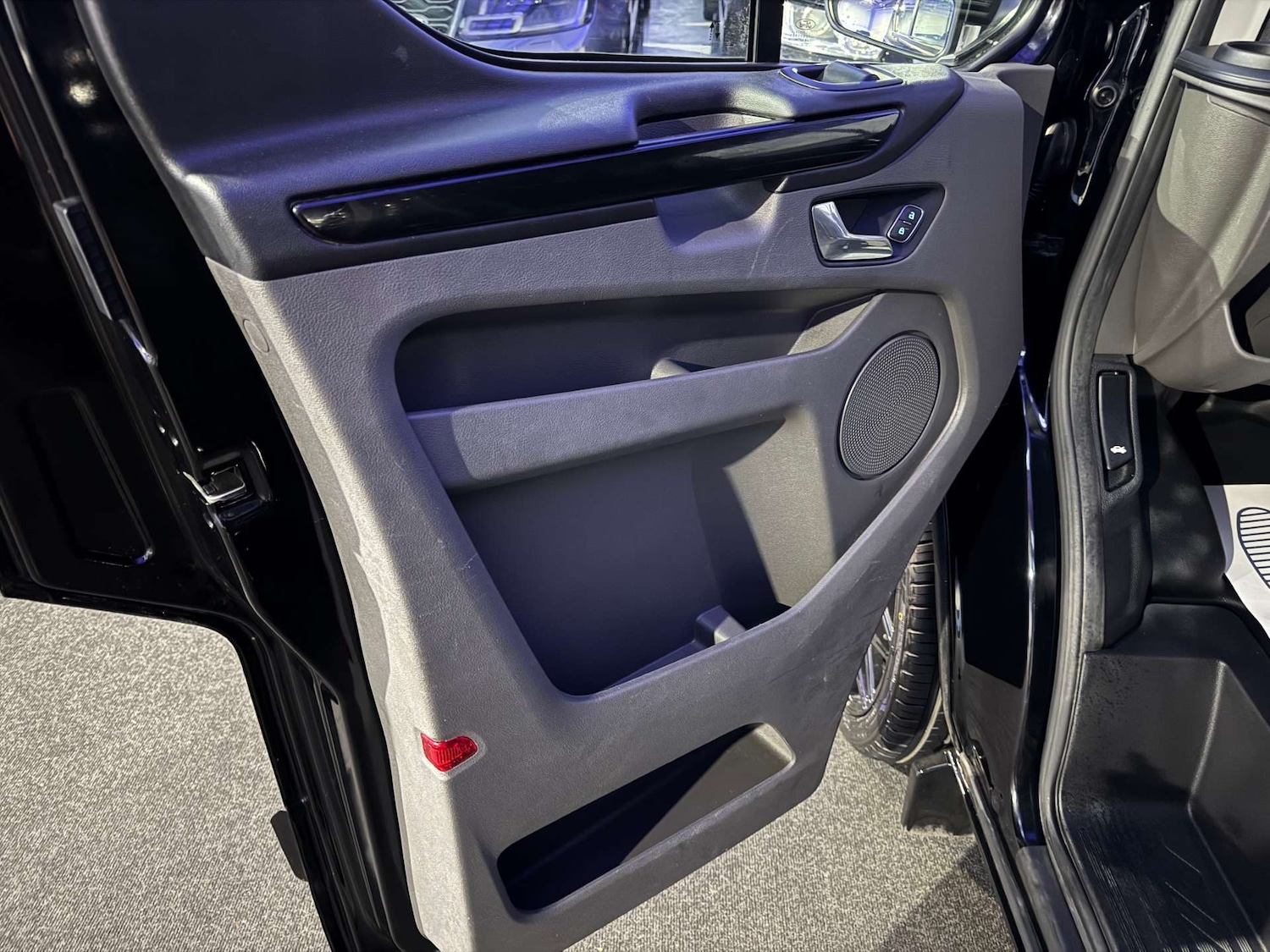 Used Ford Transit Custom 2022 for sale - 76894479: Photo 37