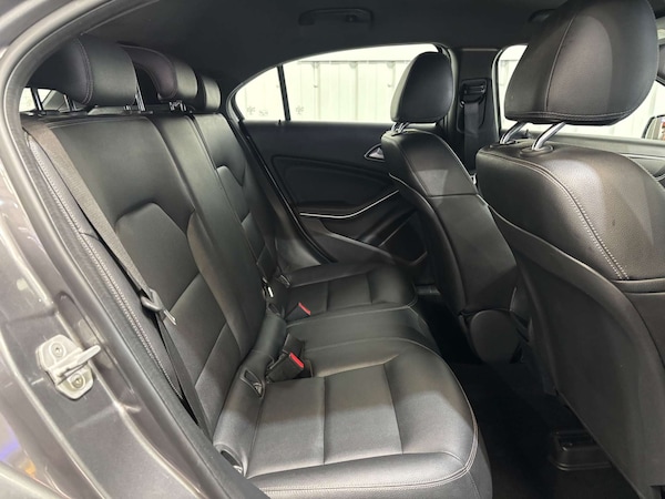 Used Mercedes-Benz A-Class 2015 for sale - 76278653: Photo 28