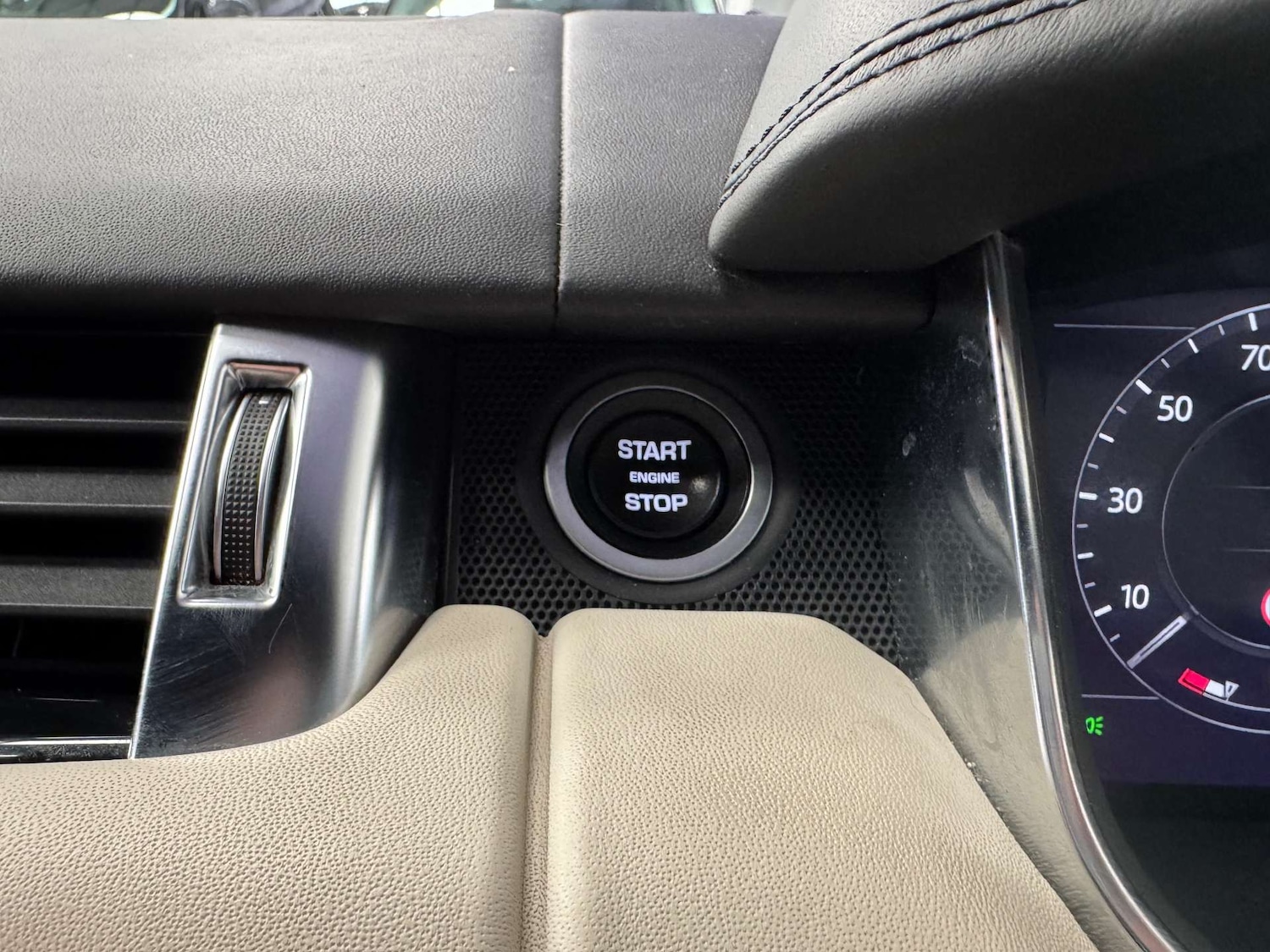 Used Land Rover Range Rover Sport 2018 for sale - 78176735: Photo 87