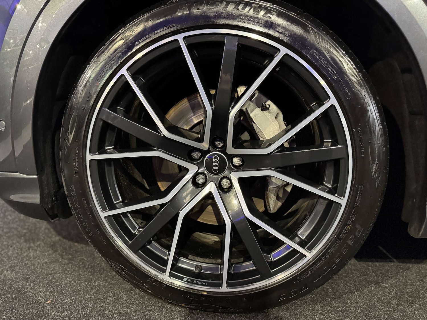 Used Audi Q8 2021 for sale - 76547278: Photo 28