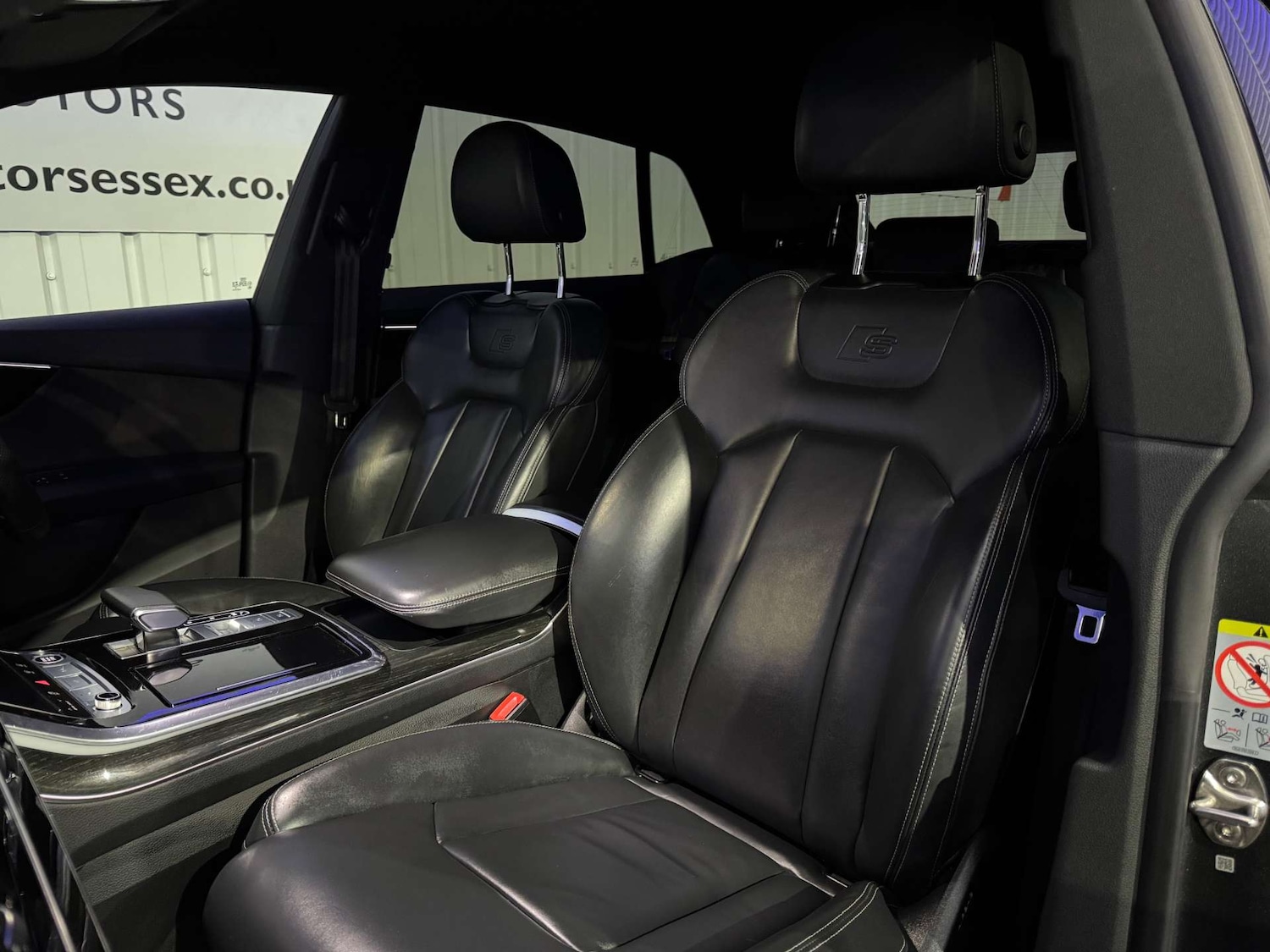 Used Audi Q8 2021 for sale - 76547278: Photo 32