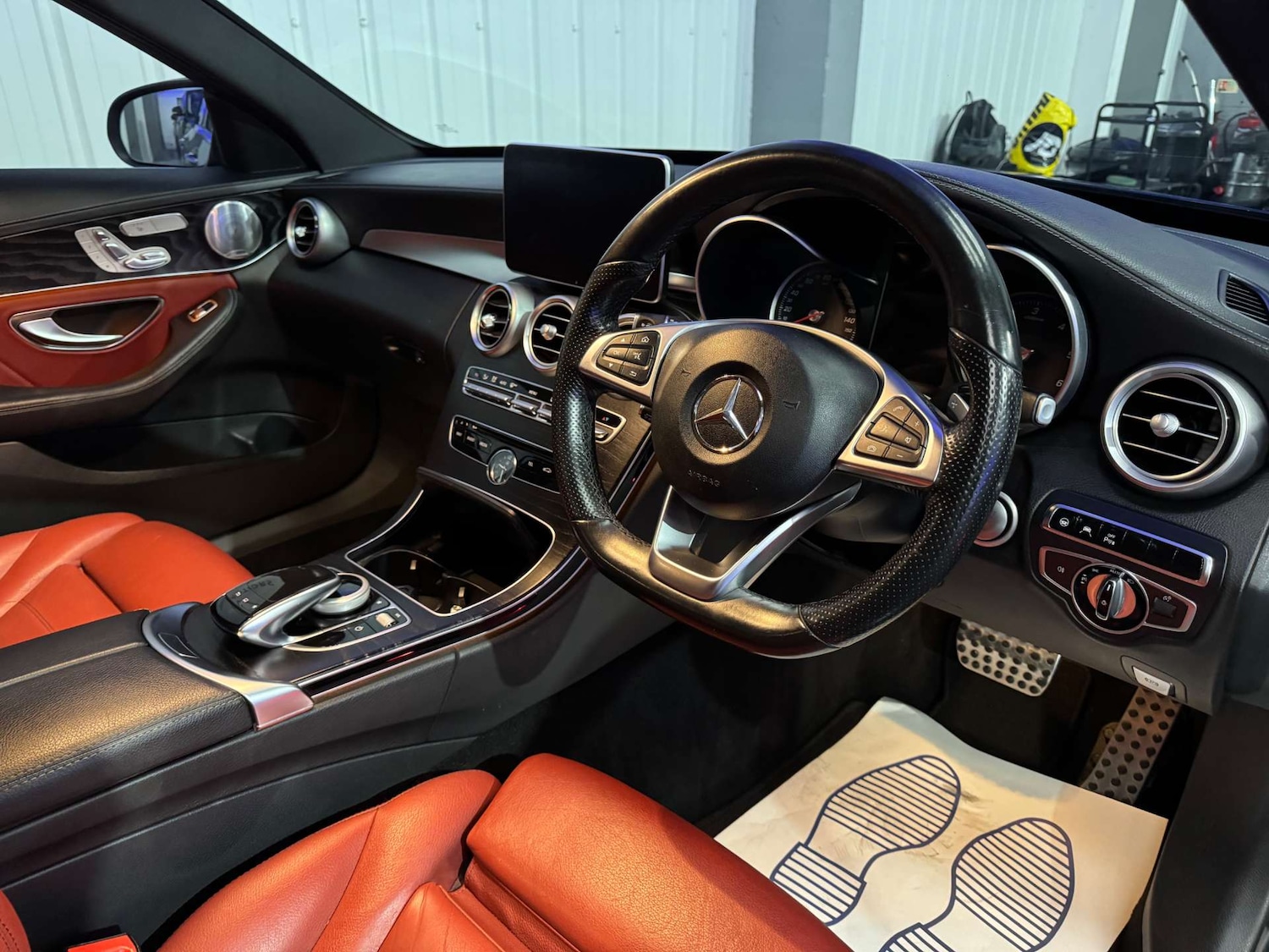 Used Mercedes-Benz C Class 2015 for sale - 76829836: Photo 50