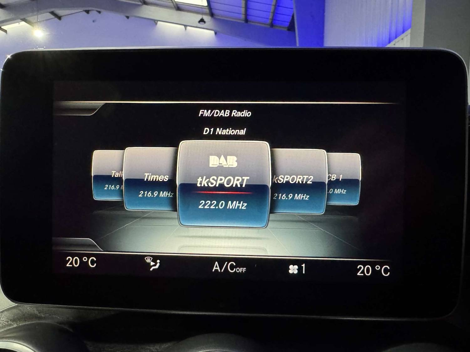 Used Mercedes-Benz C Class 2015 for sale - 76829836: Photo 57