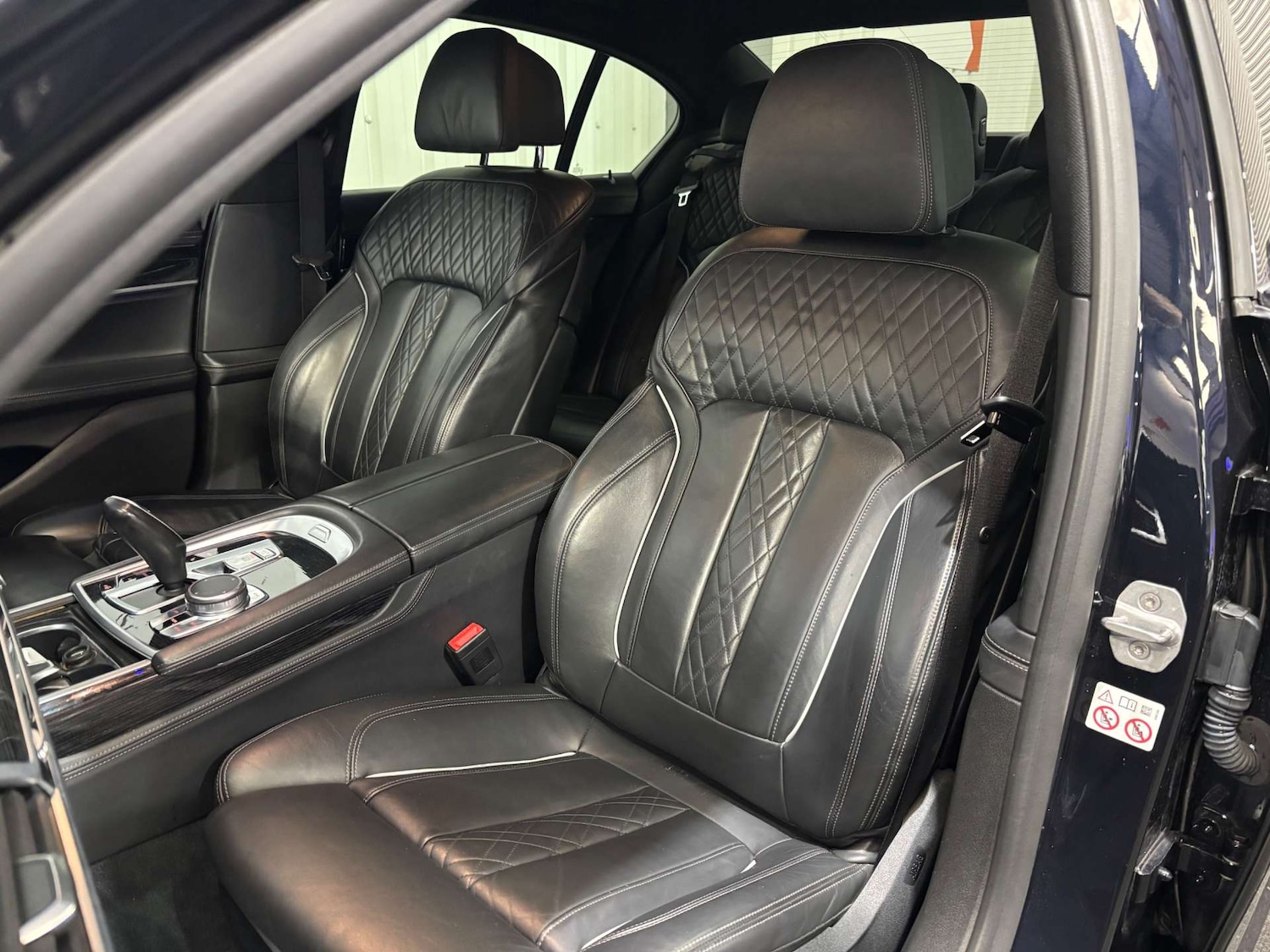 Used BMW 7 Series 2018 for sale - 76077977: Photo 31