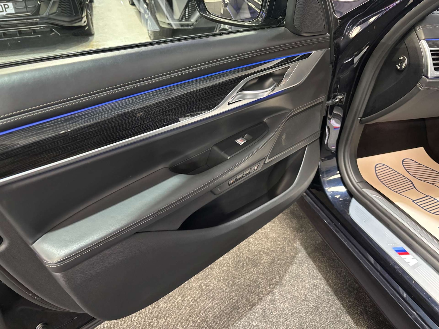 Used BMW 7 Series 2018 for sale - 76077977: Photo 34