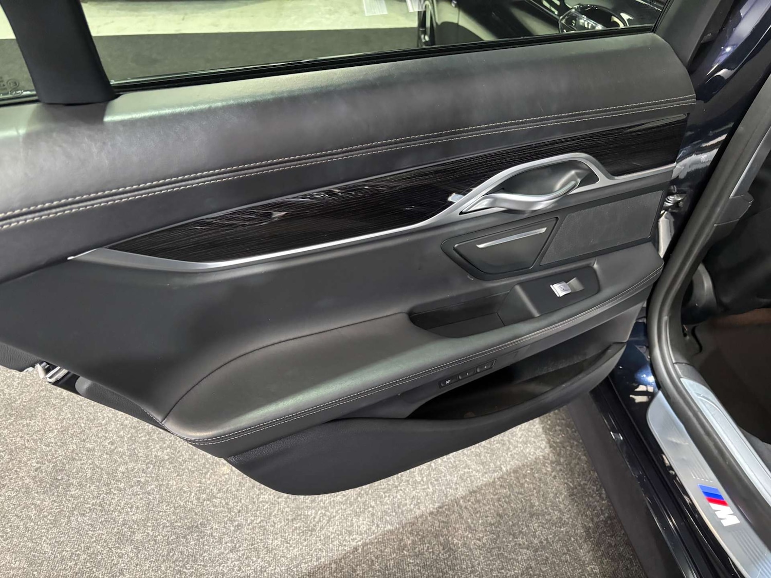 Used BMW 7 Series 2018 for sale - 76077977: Photo 40