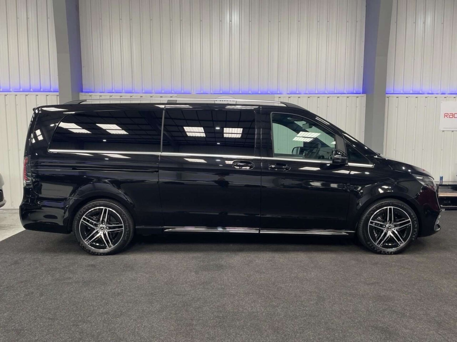 Used Mercedes-Benz V-Class 2024 for sale - 76600730: Photo 14