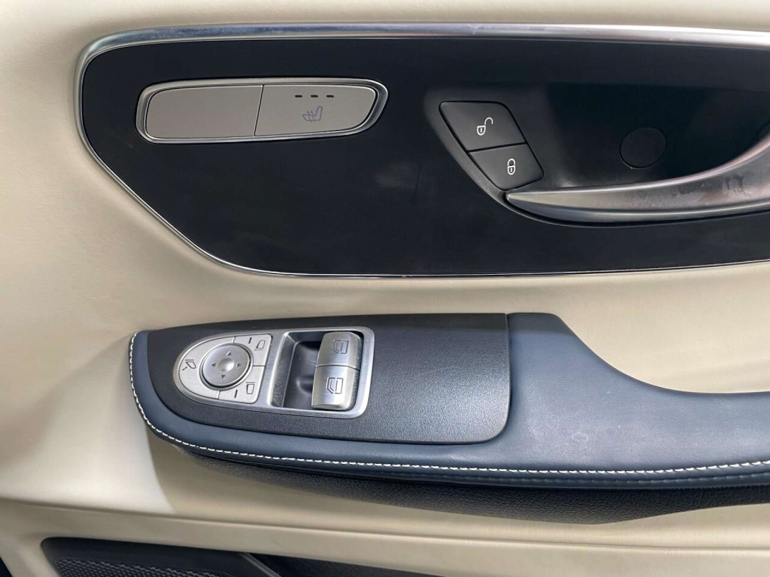 Used Mercedes-Benz V-Class 2024 for sale - 76600730: Photo 27