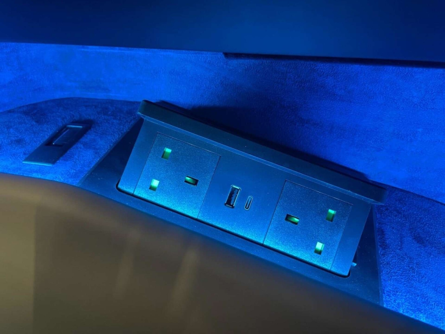 Used Mercedes-Benz V-Class 2024 for sale - 76600730: Photo 64