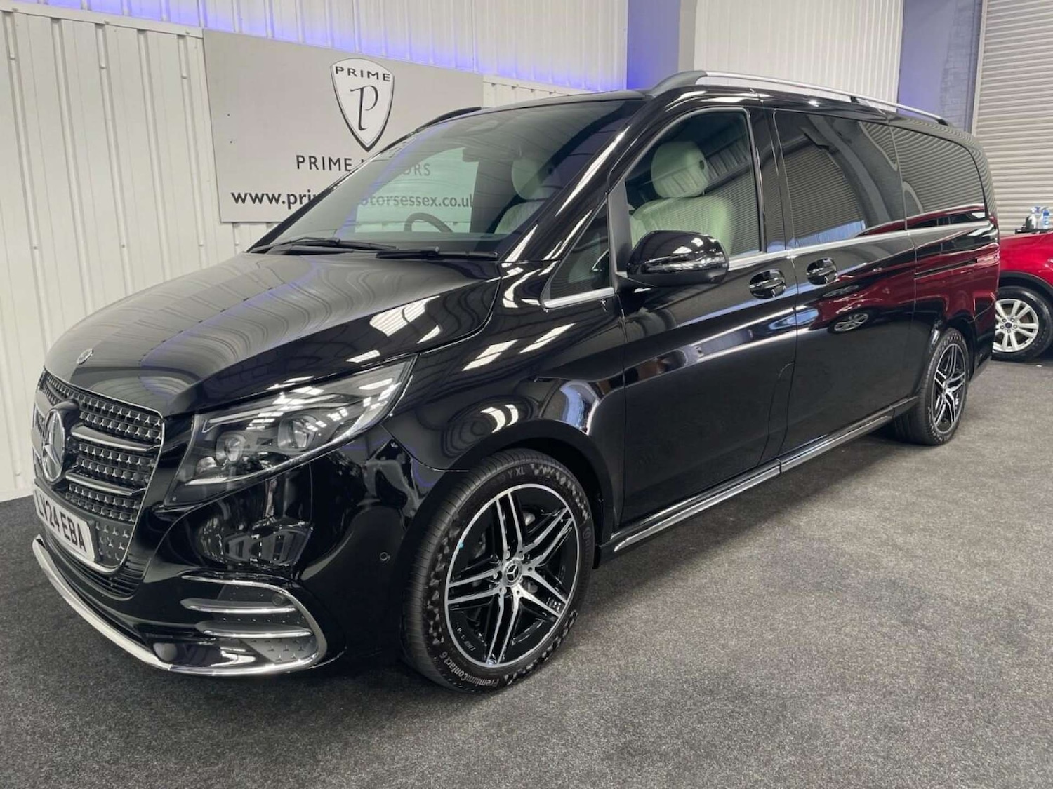 Used Mercedes-Benz V-Class 2024 for sale - 76600730: Photo 7