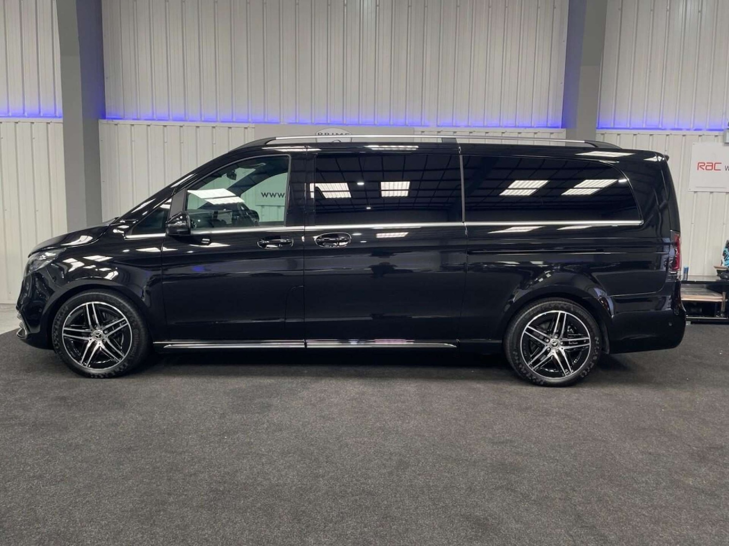 Used Mercedes-Benz V-Class 2024 for sale - 76600730: Photo 9