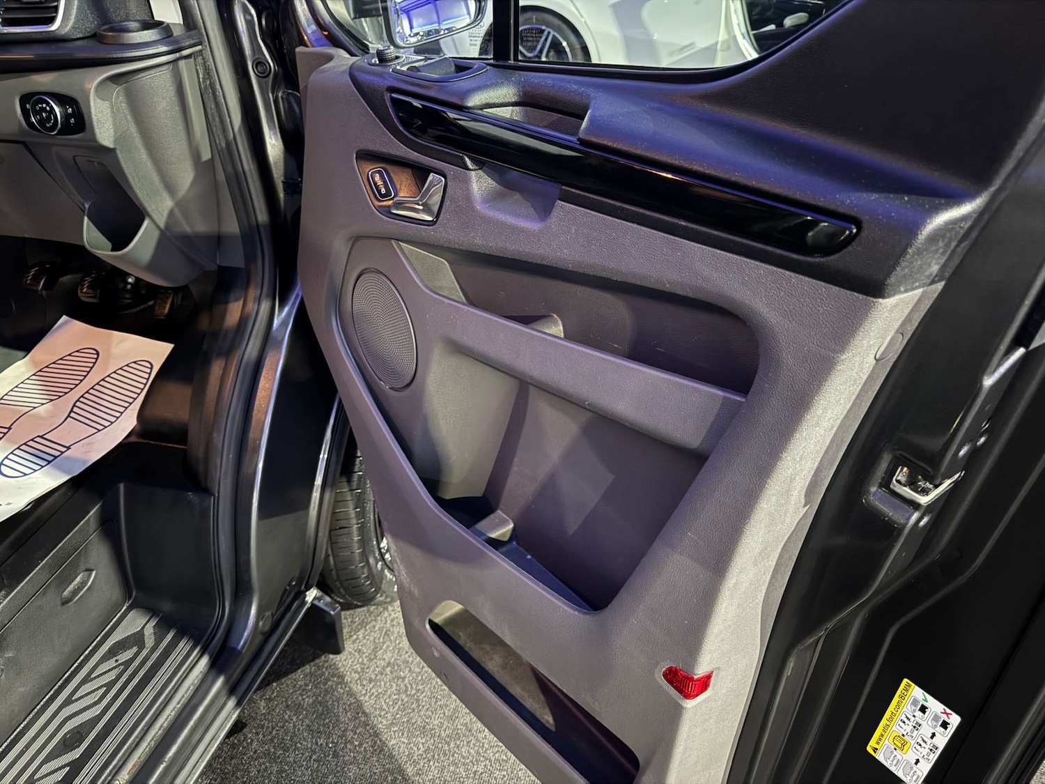 Used Ford Transit Custom 2018 for sale - 77159481: Photo 43