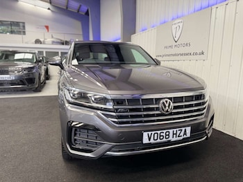 Used Volkswagen Touareg 2018 for sale - 79449573: Photo