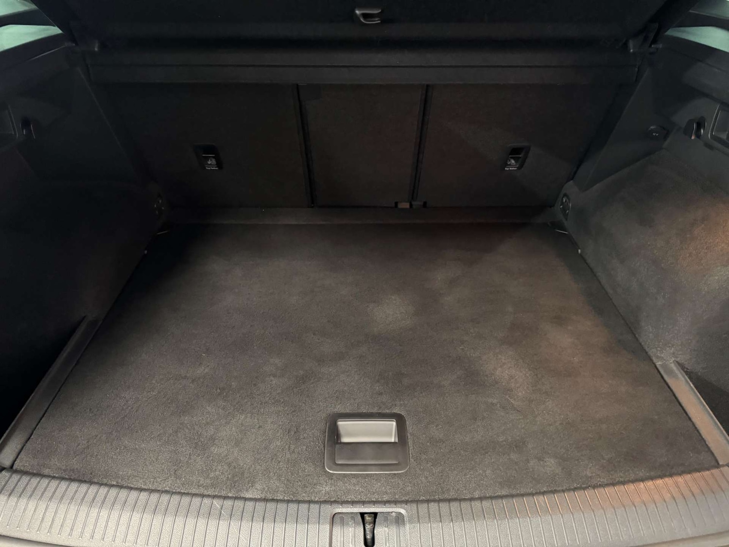 Used Volkswagen Tiguan 2018 for sale - 77531833: Photo 18