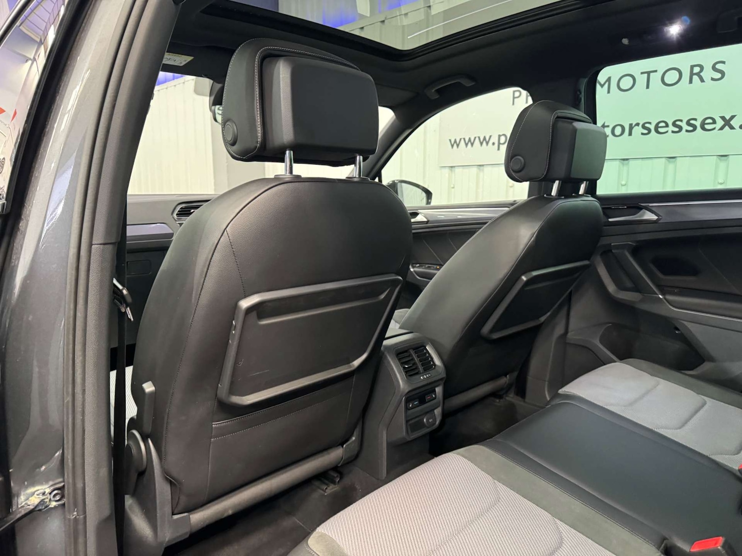 Used Volkswagen Tiguan 2018 for sale - 77531833: Photo 37