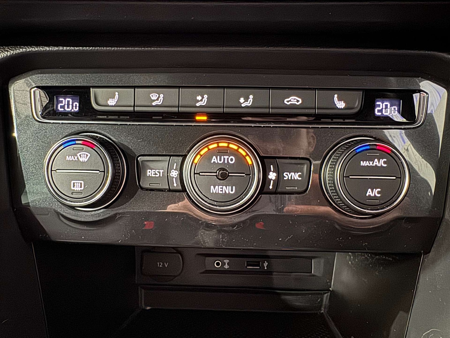 Used Volkswagen Tiguan 2018 for sale - 77531833: Photo 64