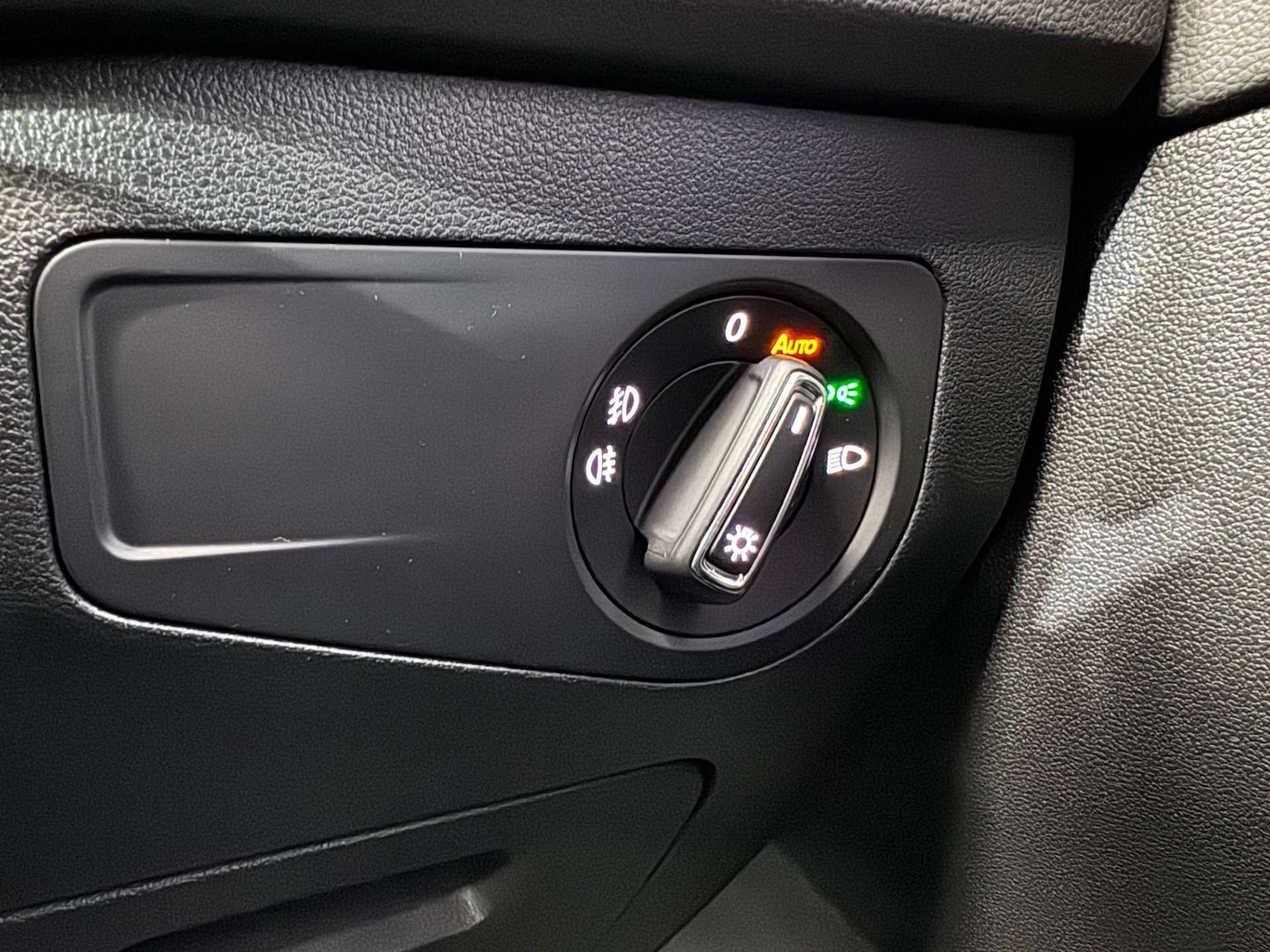 Used Volkswagen Tiguan 2018 for sale - 77531833: Photo 74