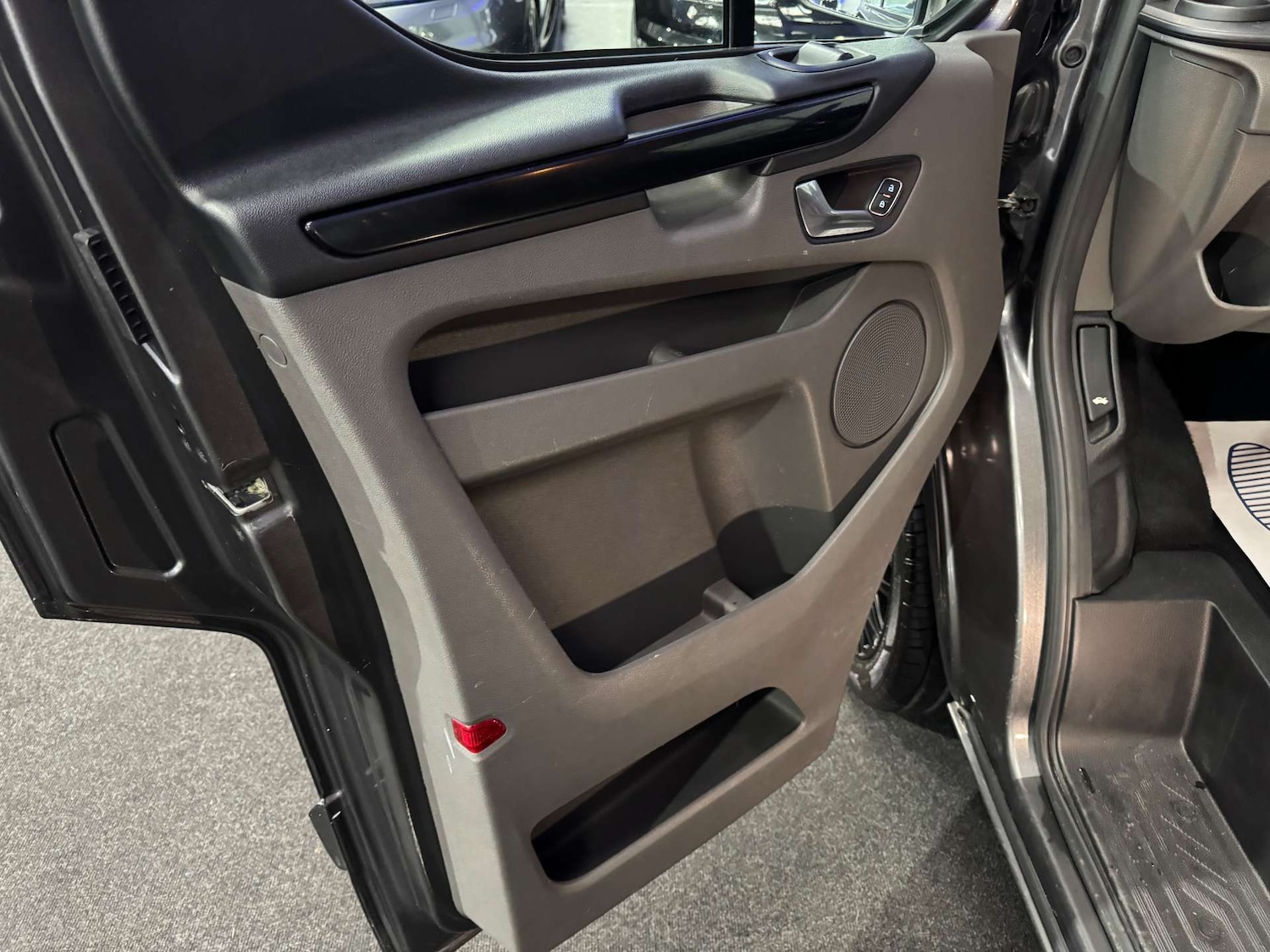 Used Ford Transit Custom 2020 for sale - 77105783: Photo 35