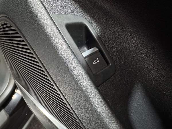 Used Audi Q8 2019 for sale - 76278599: Photo 30