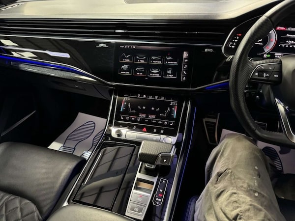 Used Audi Q8 2019 for sale - 76278599: Photo 67