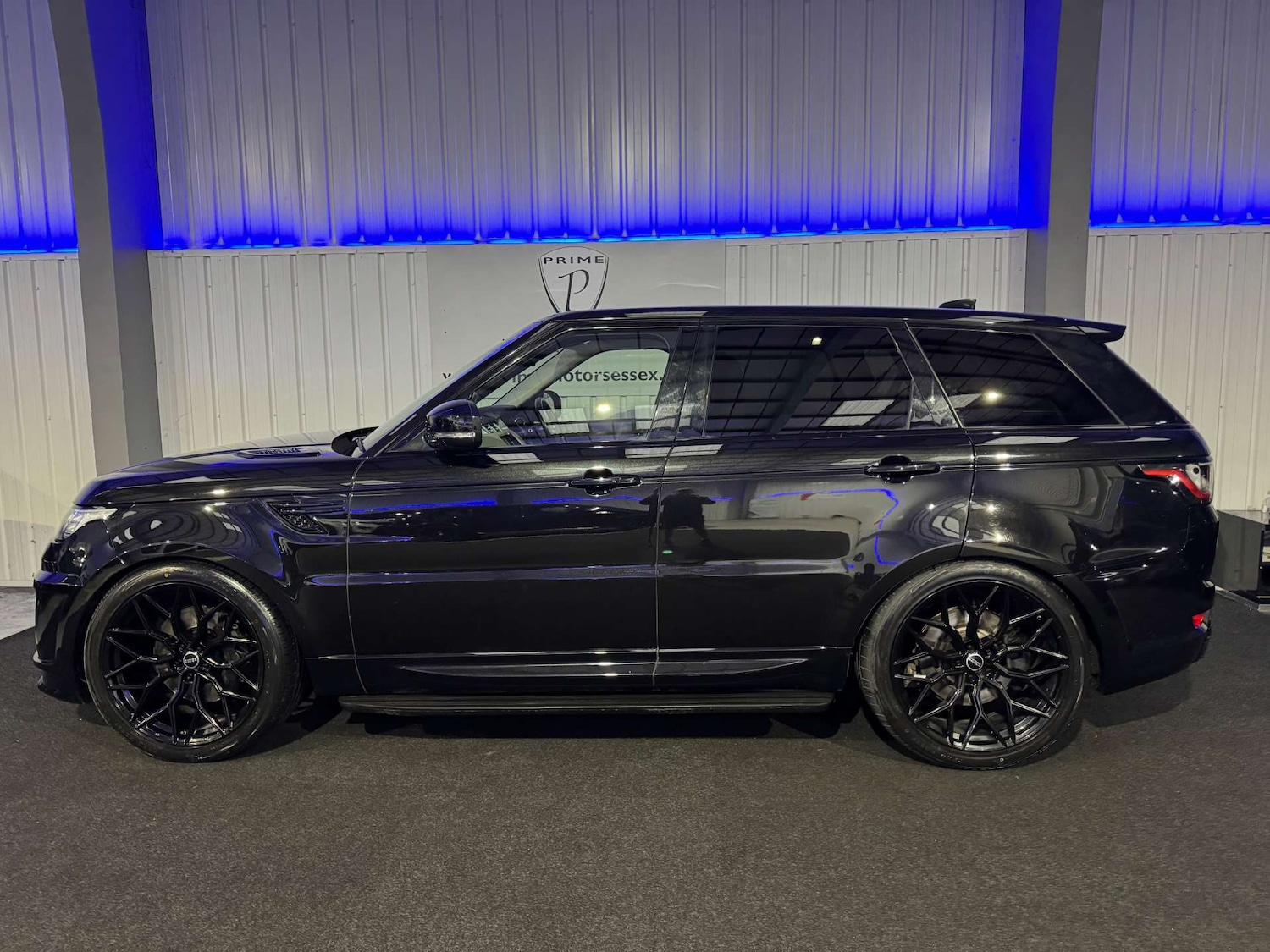 Used Land Rover Range Rover Sport 2017 for sale - 76933030: Photo 11