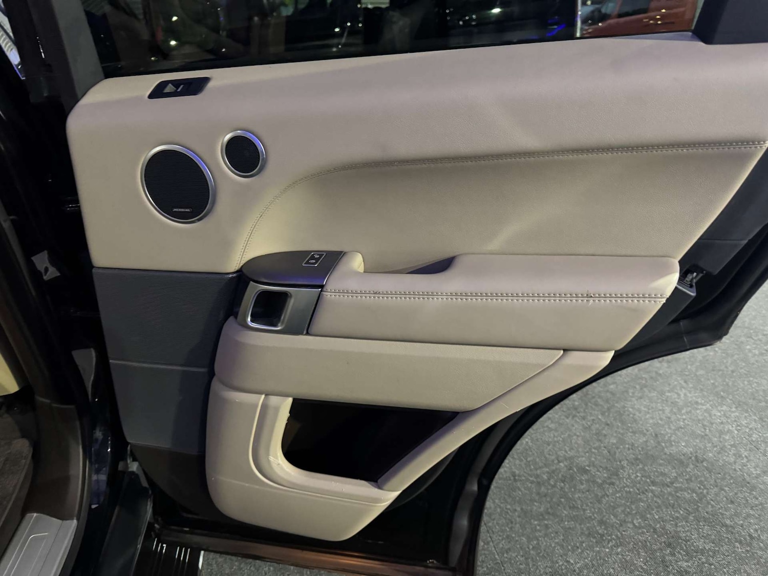 Used Land Rover Range Rover Sport 2017 for sale - 76933030: Photo 49