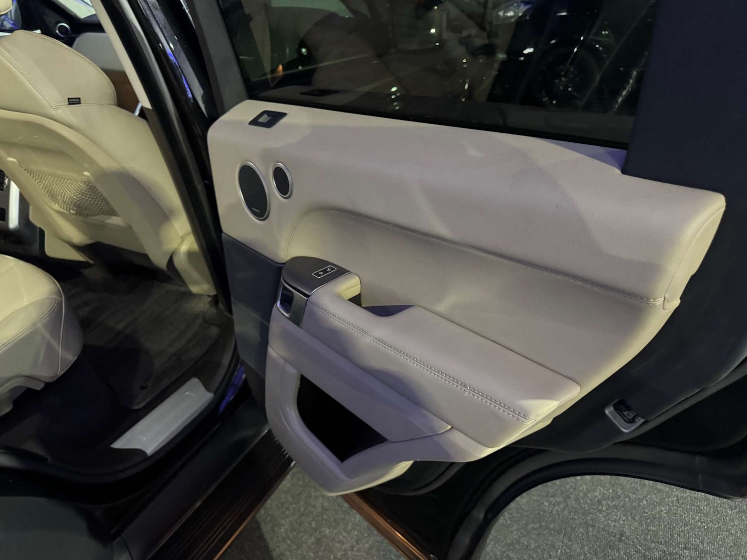 Used Land Rover Range Rover Sport 2017 for sale - 76933030: Photo 50