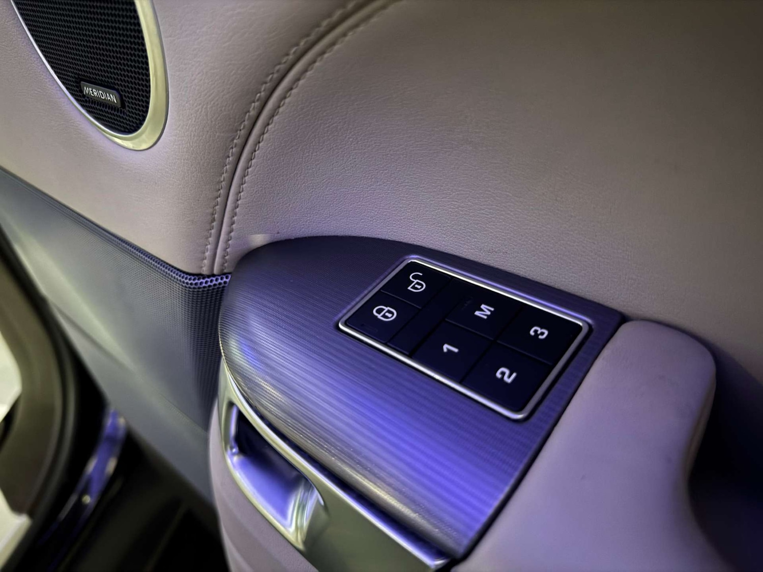 Used Land Rover Range Rover Sport 2017 for sale - 76933030: Photo 56