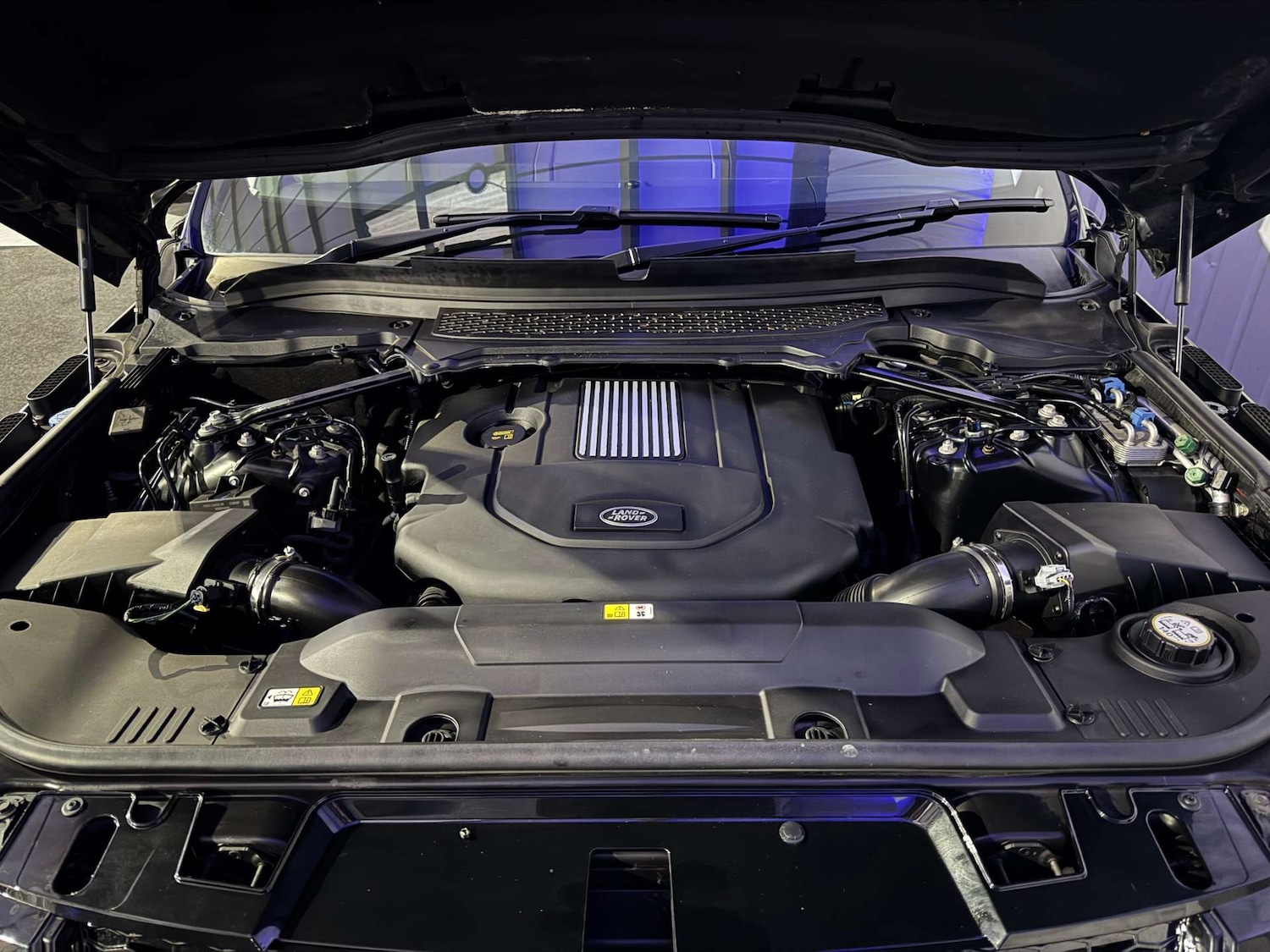 Used Land Rover Range Rover Sport 2017 for sale - 76933030: Photo 80