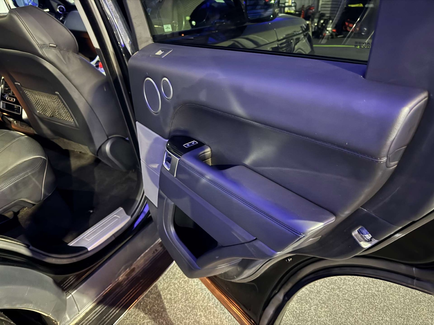 Used Land Rover Range Rover Sport 2015 for sale - 76762557: Photo 50