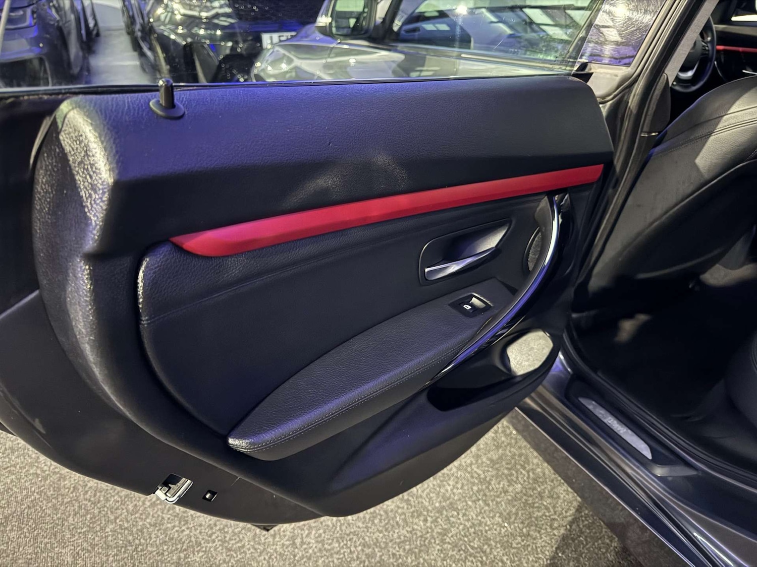 Used BMW 3 Series 2014 for sale - 76477411: Photo 42