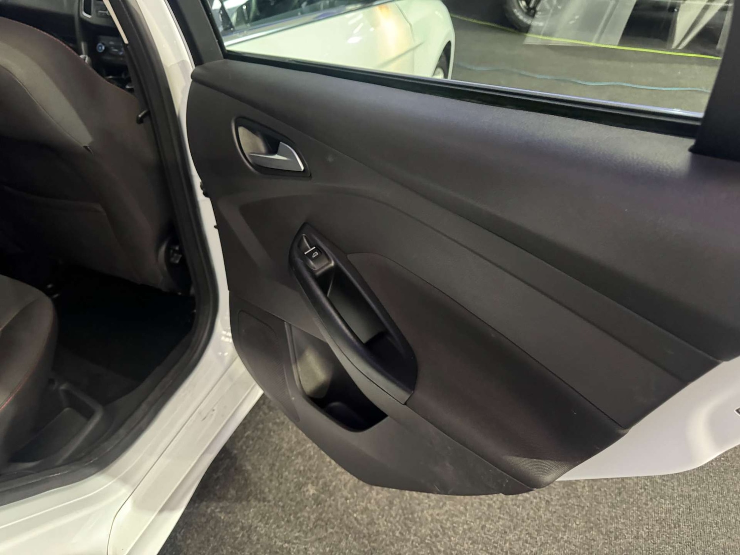 Used Ford Focus 2015 for sale - 77523308: Photo 45