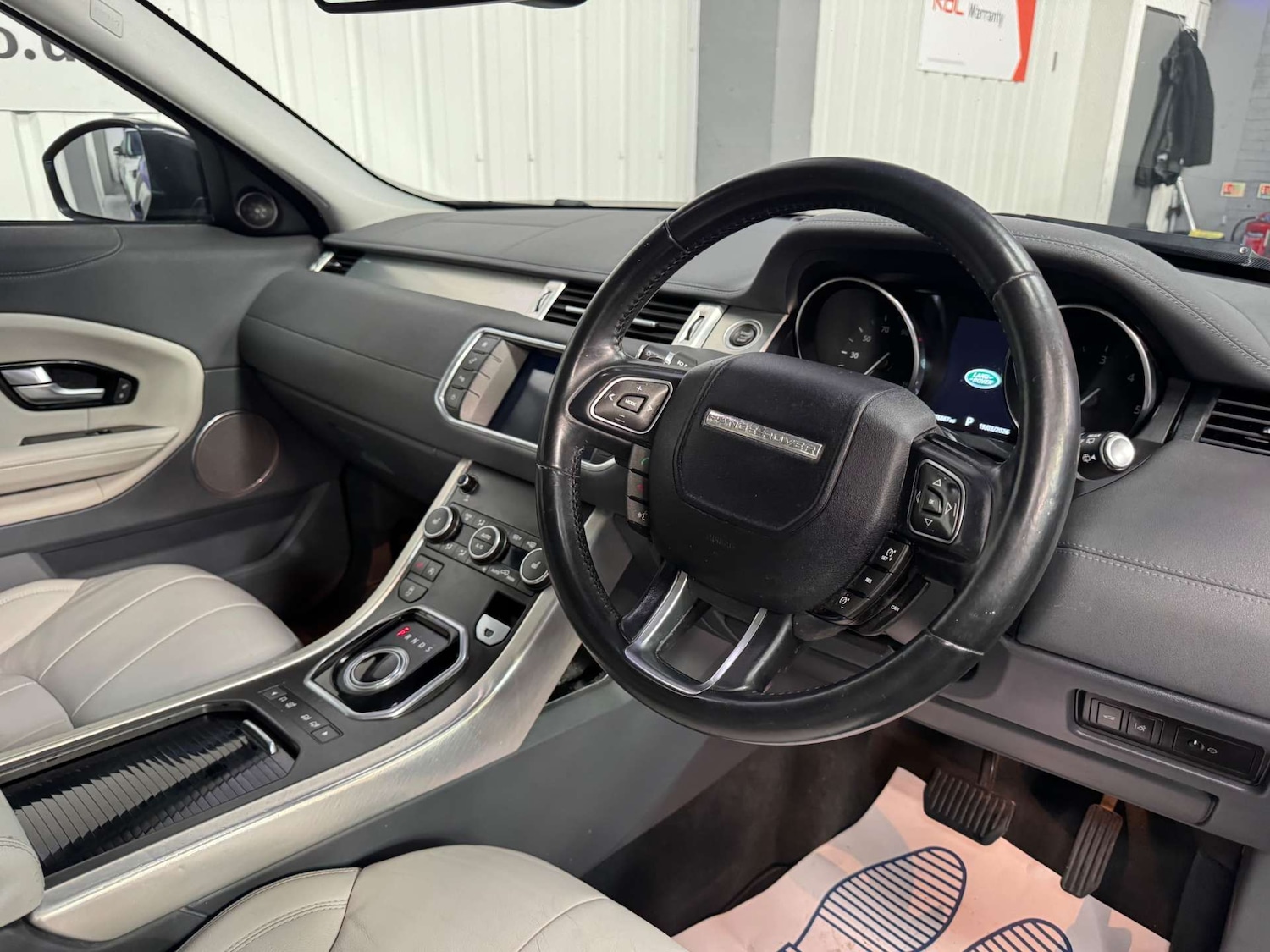 Used Land Rover Range Rover Evoque 2015 for sale - 77984227: Photo 47