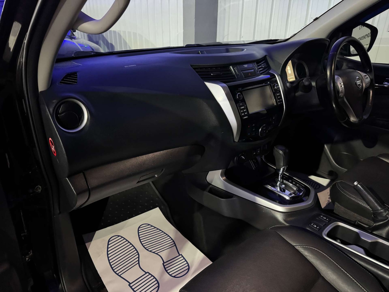 Used Nissan Navara 2018 for sale - 77205117: Photo 30