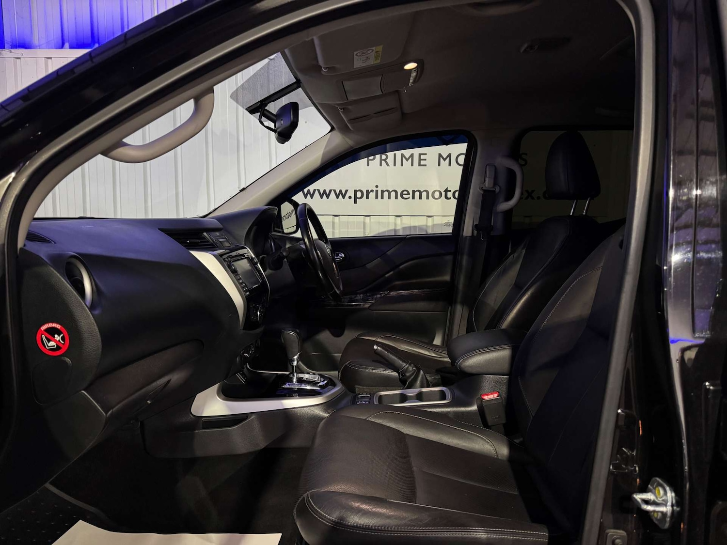 Used Nissan Navara 2018 for sale - 77205117: Photo 32