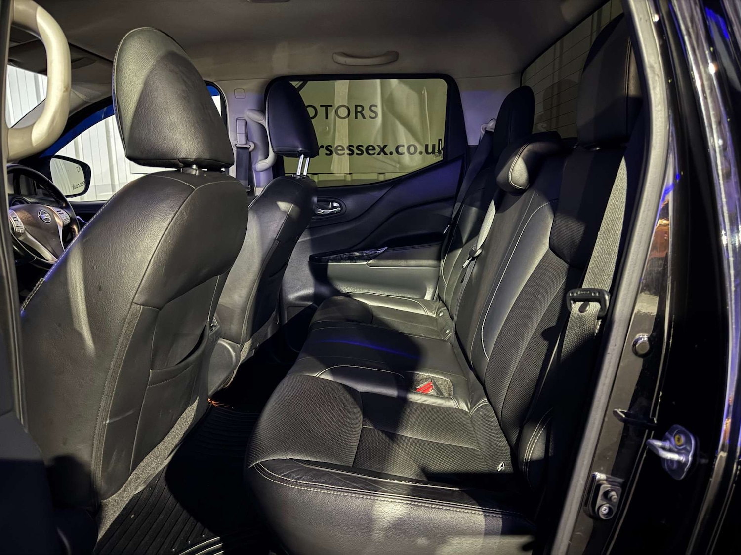 Used Nissan Navara 2018 for sale - 77205117: Photo 38