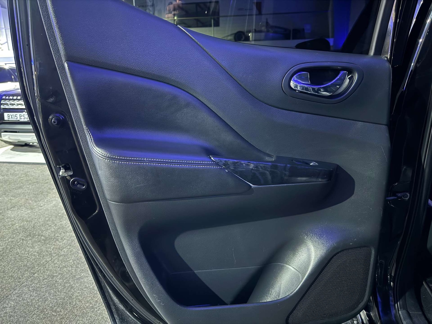 Used Nissan Navara 2018 for sale - 77205117: Photo 39