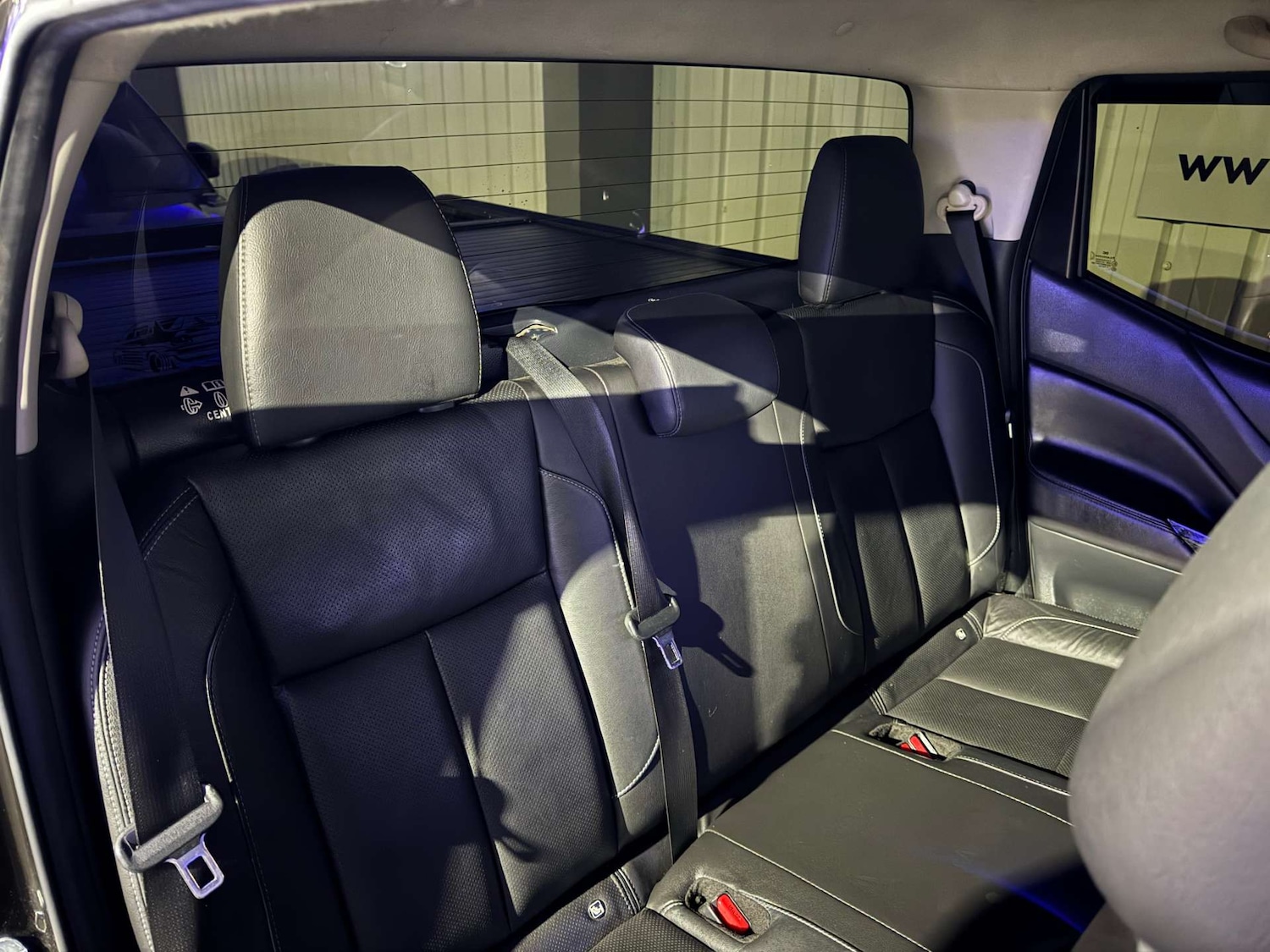 Used Nissan Navara 2018 for sale - 77205117: Photo 41