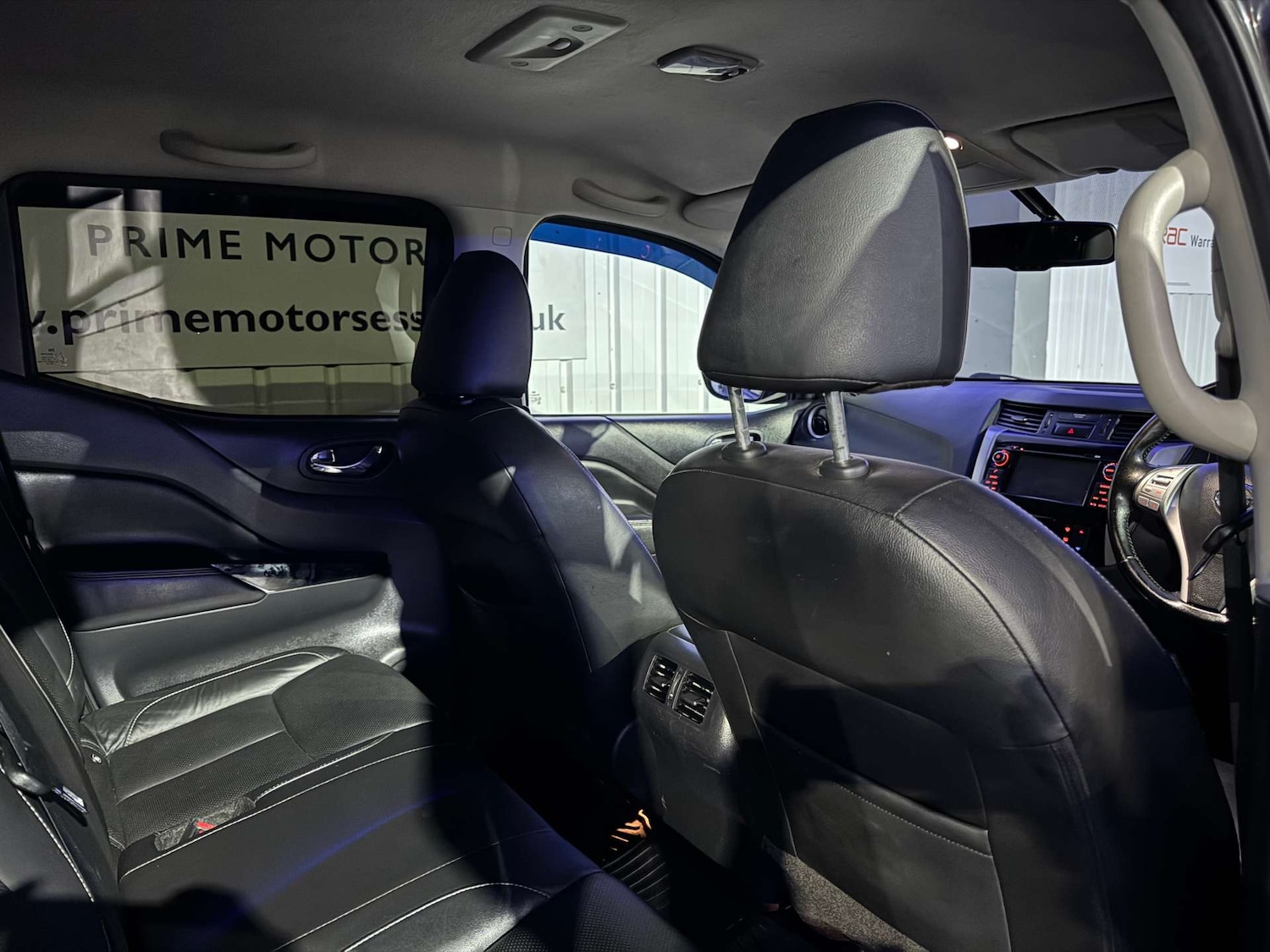 Used Nissan Navara 2018 for sale - 77205117: Photo 42