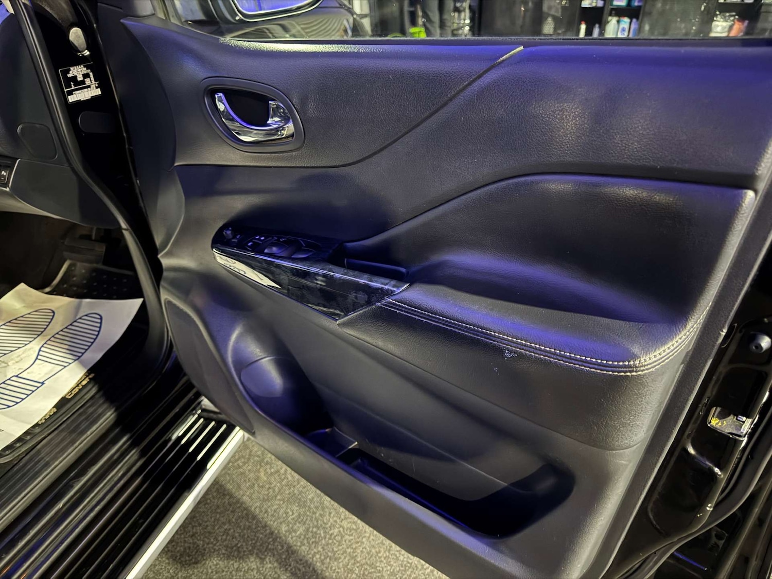 Used Nissan Navara 2018 for sale - 77205117: Photo 51