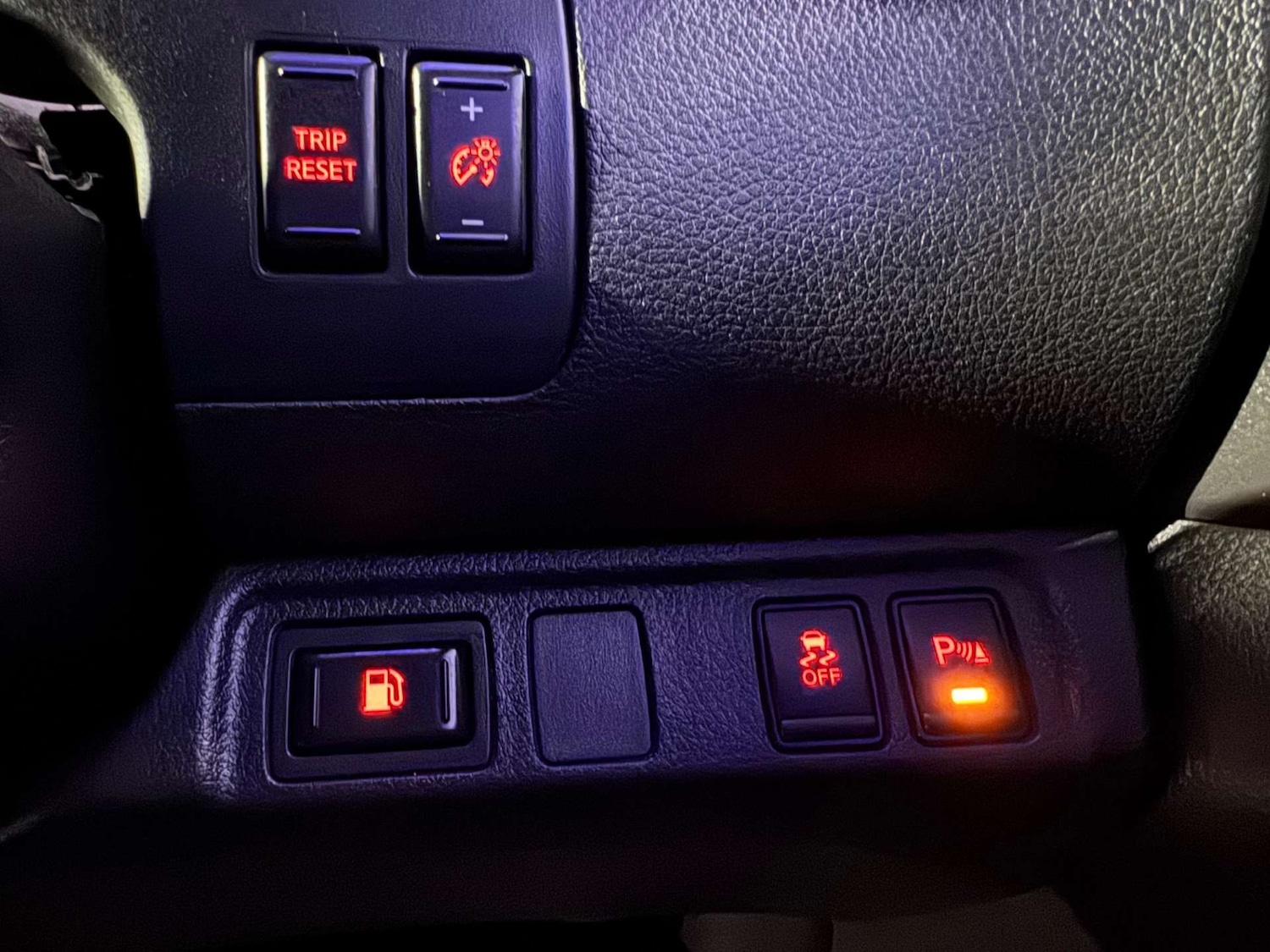 Used Nissan Navara 2018 for sale - 77205117: Photo 70