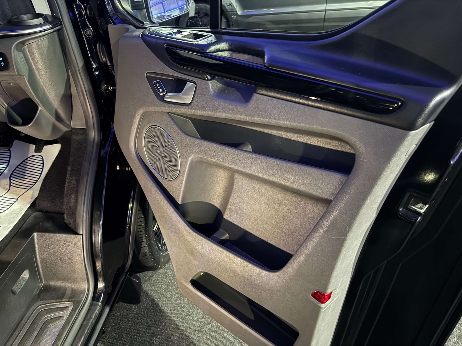 Used Ford Tourneo Custom 2020 for sale - 76829725: Photo 49