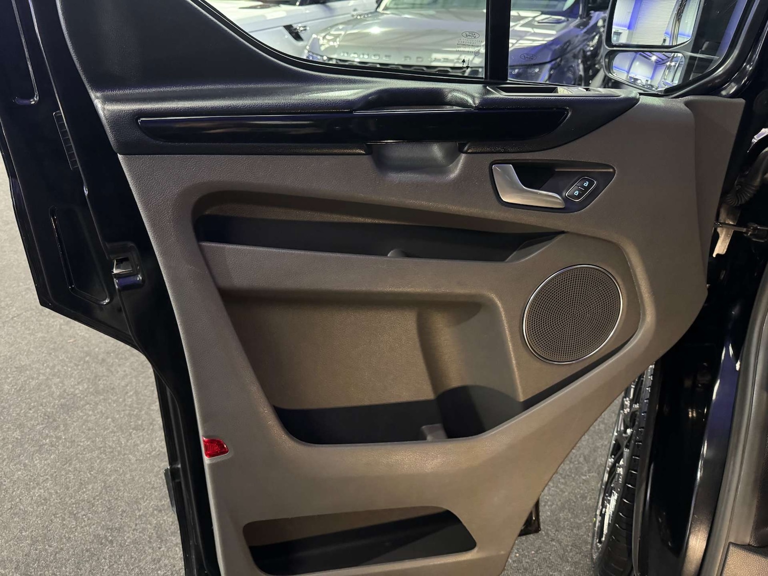 Used Ford Tourneo Custom 2020 for sale - 76894478: Photo 34