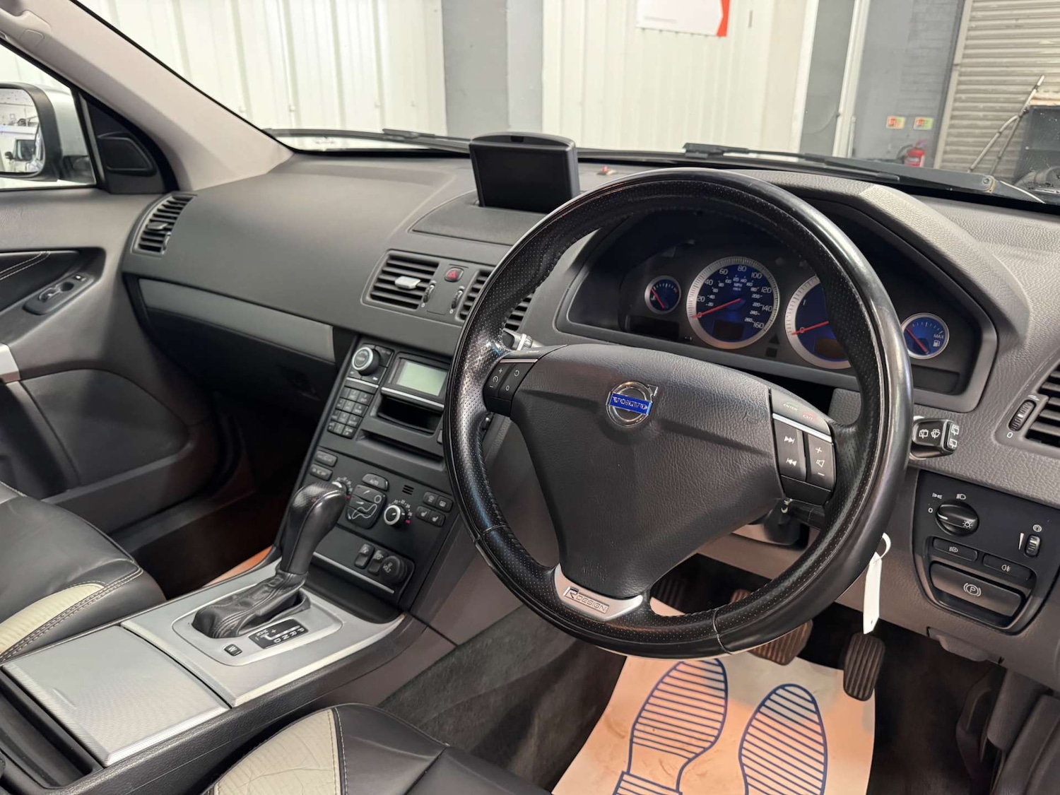 Used Volvo XC90 2012 for sale - 78176801: Photo 45